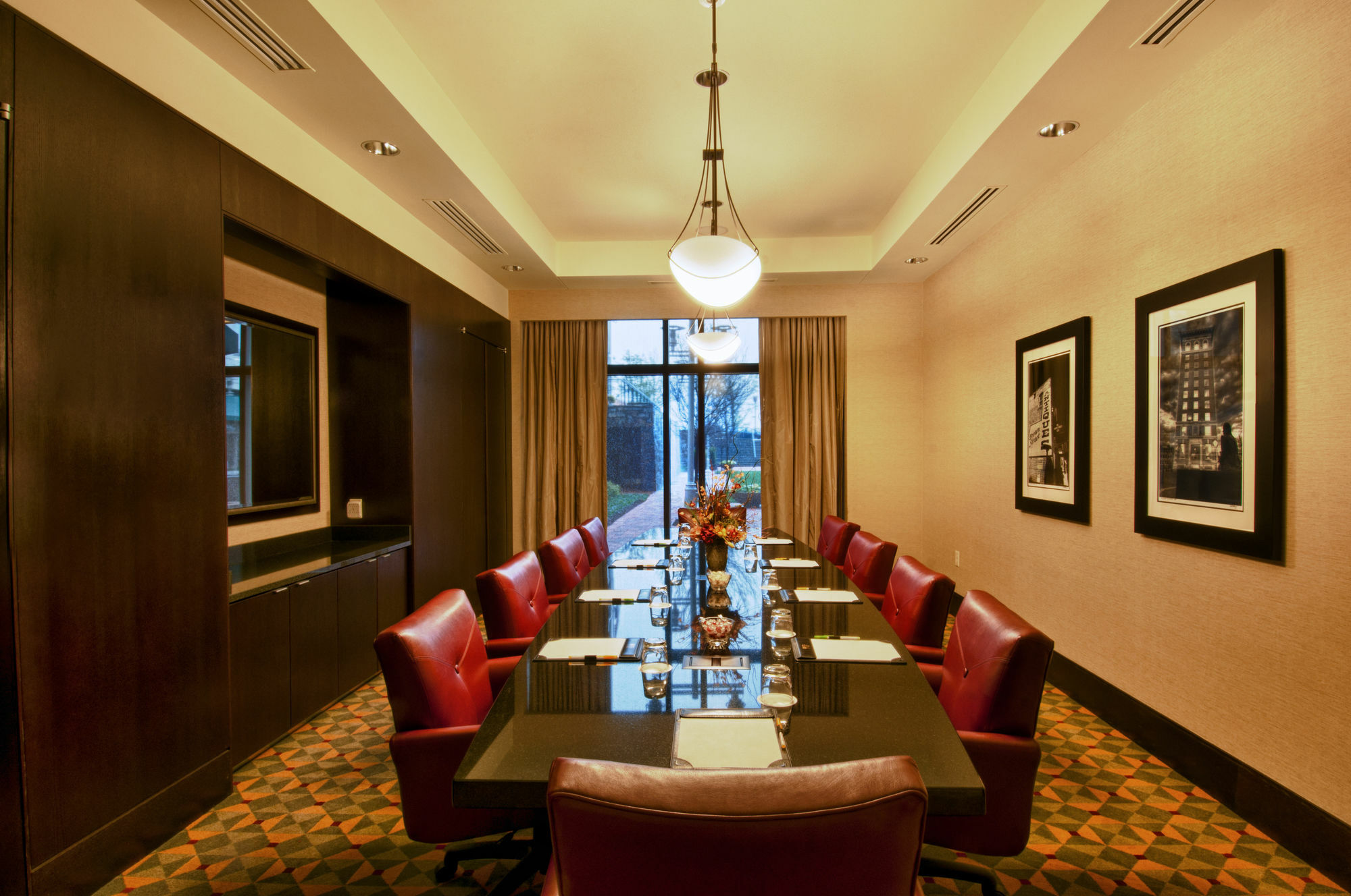 Courtyard By Marriott Greenville Downtown Exterior photo